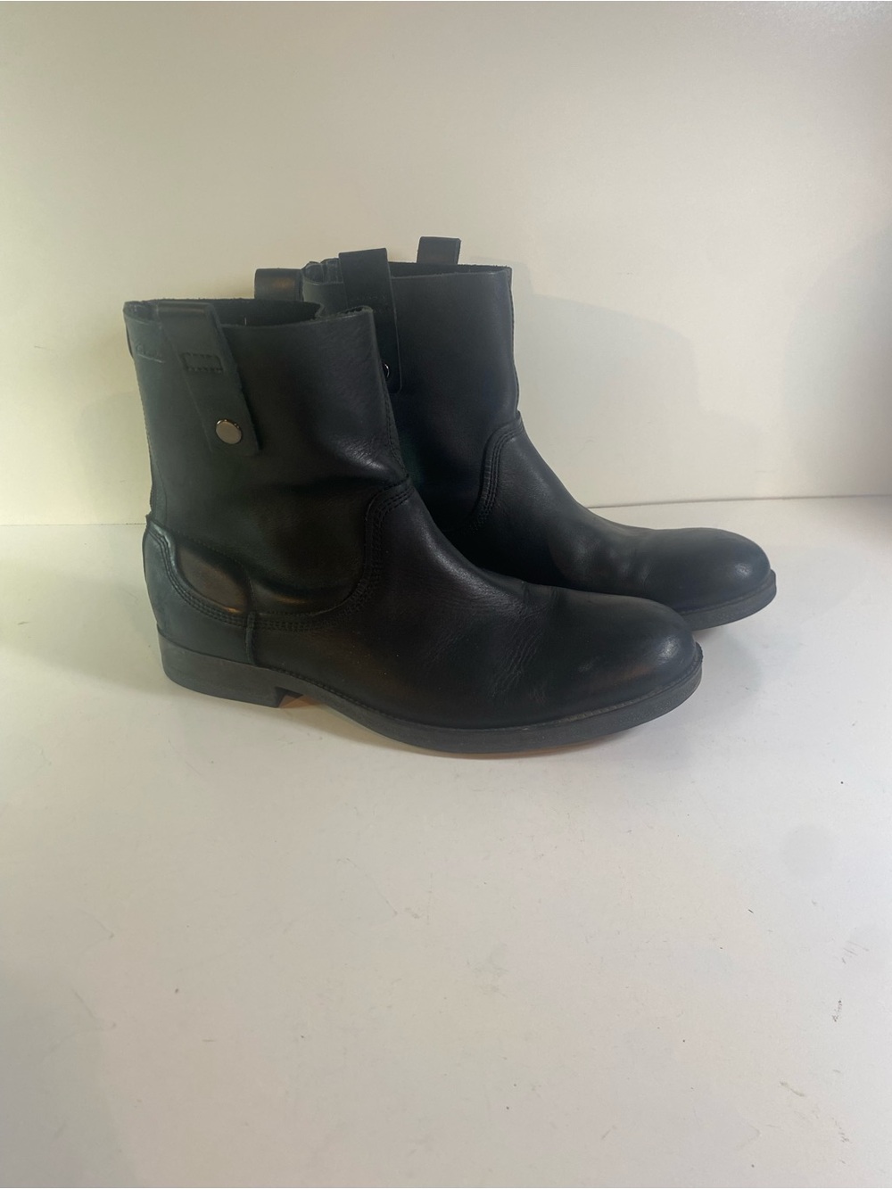 Clark’s Hommes Black Leather Back Zip Up Ankle Boots Size 10.5